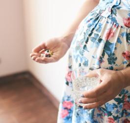 Ciąża Plus: darmowe leki dla kobiet w ciąży od 1 września