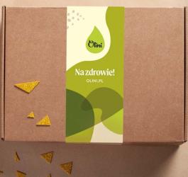 Pudełko z produktami marki Olini.