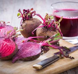 Dlaczego warto pić sok z buraka?