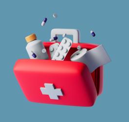 Domowa apteczka wypełniona lekami i środkami opatrunkowymi.