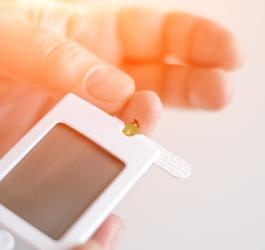 Hipoglikemia, czyli ostre niedocukrzenie. Jak się objawia?