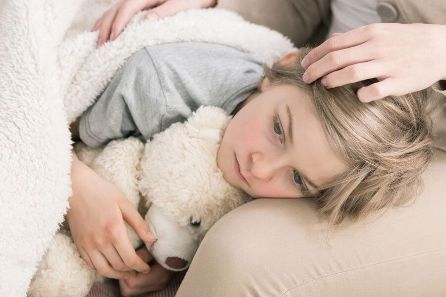 infekcja górnych dróg oddechowych u dziewczynki
