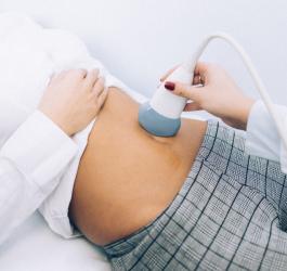 Kiedy wykonuje się USG jamy brzusznej?