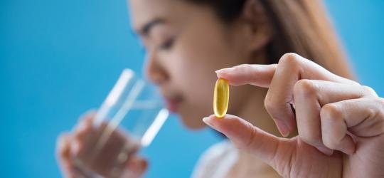 Jak wybrać omega-3? Na co patrzeć poza liczbą miligramów na opakowaniu