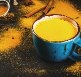 kurkuma napój