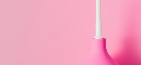 Lewatywa – kiedy i po co się ją wykonuje?