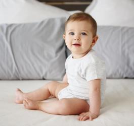 Pierwszy rok życia – skoki rozwojowe twojego malucha!