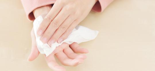 Pocenie się dłoni - jak tego uniknąć?