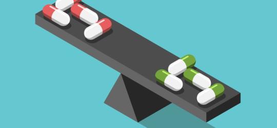 Lek oryginalny i zamiennik na równoważni.