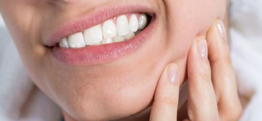 Zapalenie dziąseł – jak rozpoznać i zapobiegać?